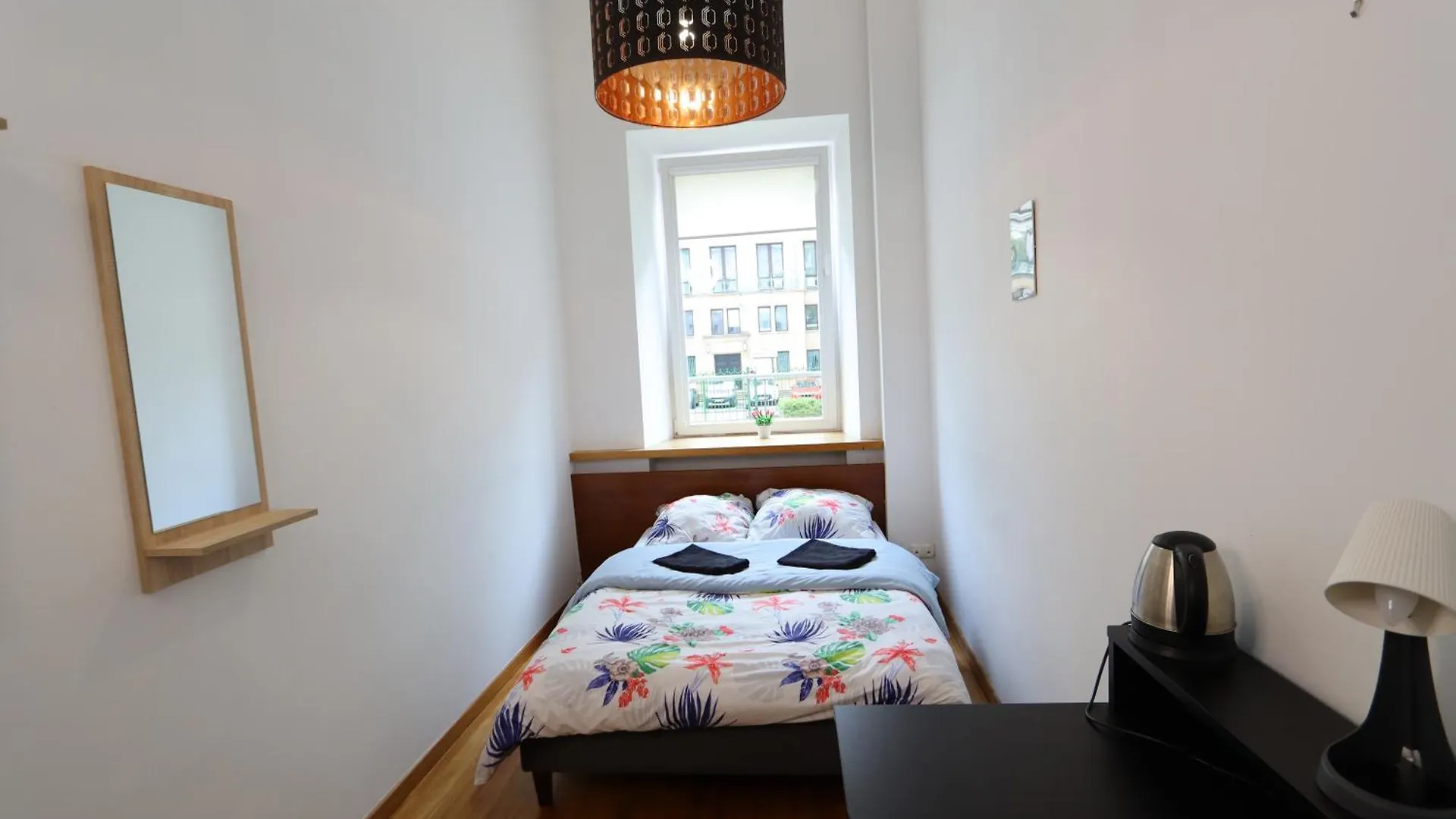 Fantastic Waw - C19 Room D Warszawa